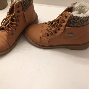 Winter boots